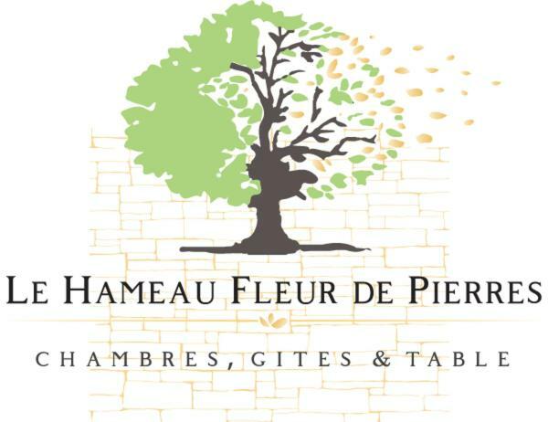 Le Hameau Fleur De Pierres , Chambres D'Hotes , Gite Et Restaurant Table D'Hotes Murs  Exterior photo