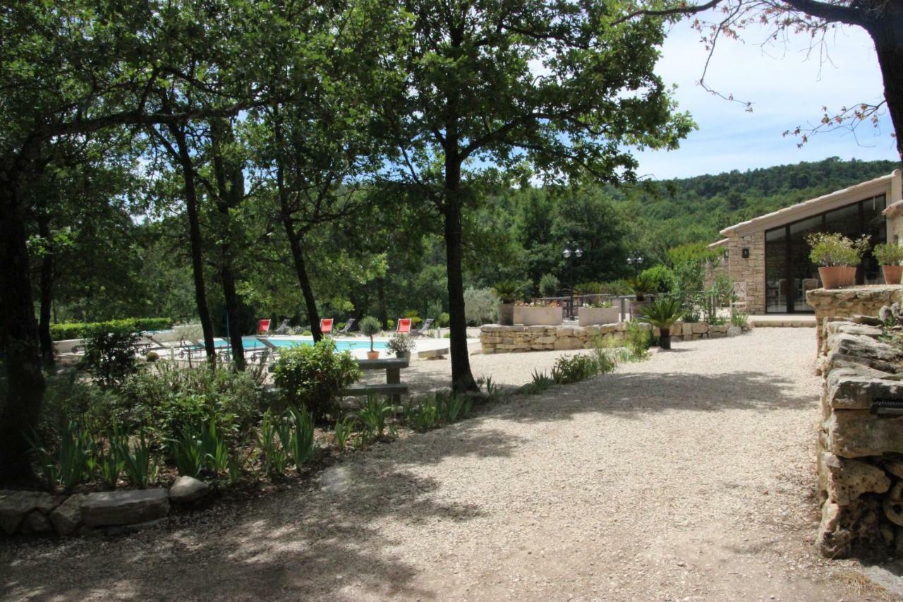 Le Hameau Fleur De Pierres , Chambres D'Hotes , Gite Et Restaurant Table D'Hotes Murs  Exterior photo