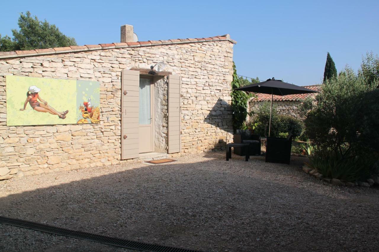 Le Hameau Fleur De Pierres , Chambres D'Hotes , Gite Et Restaurant Table D'Hotes Murs  Exterior photo