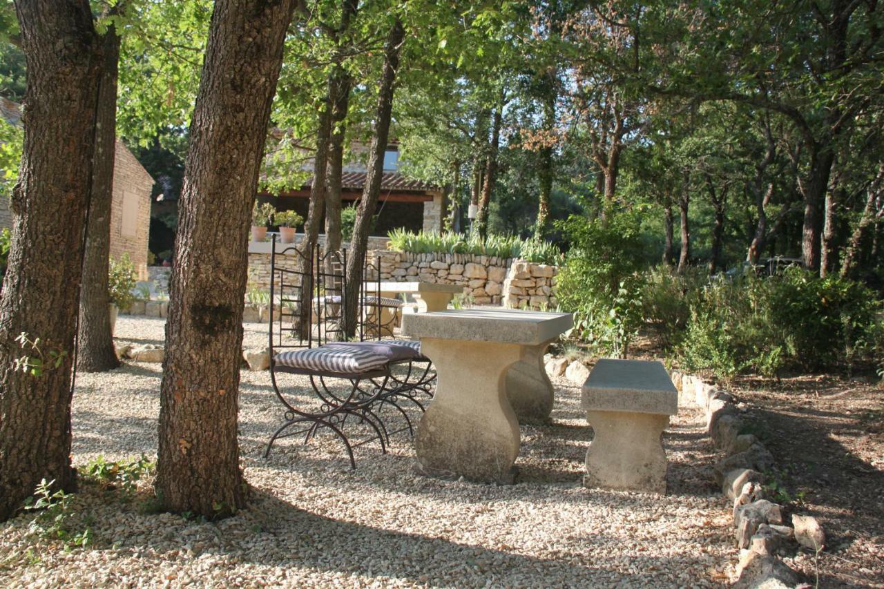 Le Hameau Fleur De Pierres , Chambres D'Hotes , Gite Et Restaurant Table D'Hotes Murs  Exterior photo