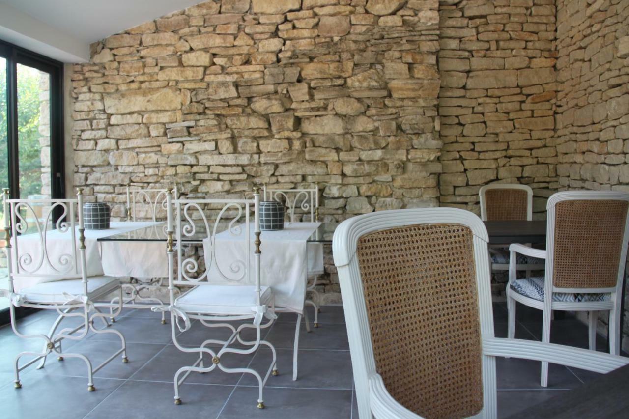 Le Hameau Fleur De Pierres , Chambres D'Hotes , Gite Et Restaurant Table D'Hotes Murs  Exterior photo