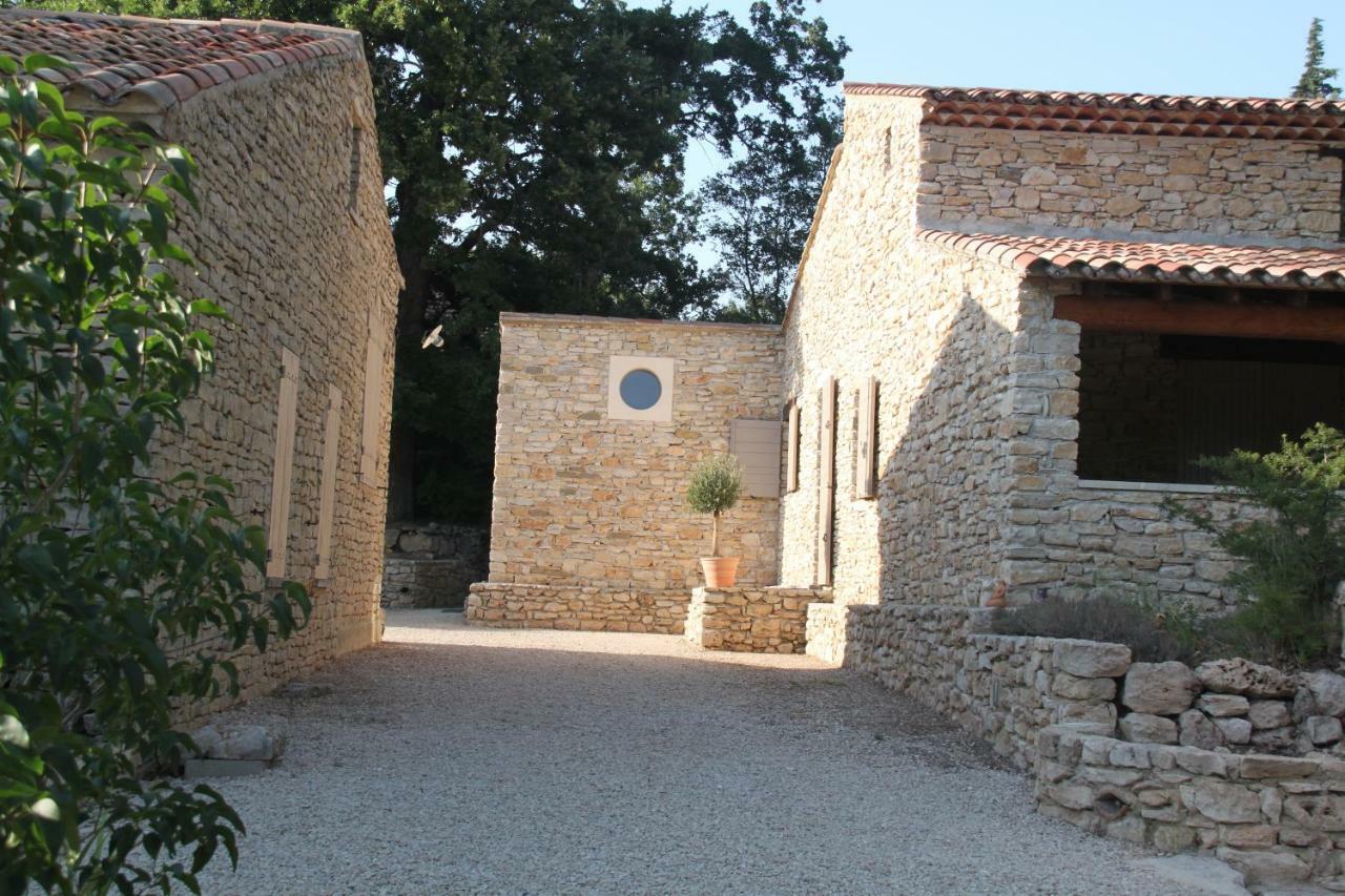 Le Hameau Fleur De Pierres , Chambres D'Hotes , Gite Et Restaurant Table D'Hotes Murs  Exterior photo