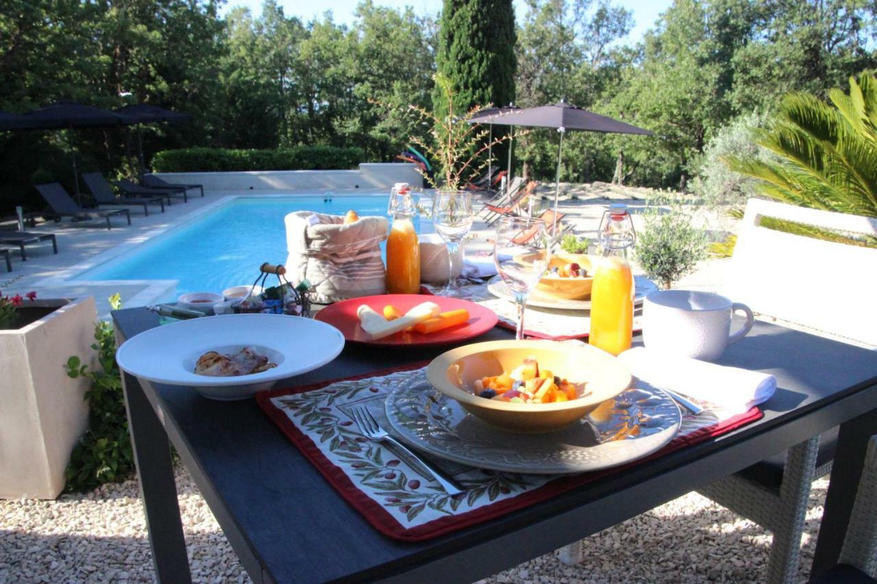 Le Hameau Fleur De Pierres , Chambres D'Hotes , Gite Et Restaurant Table D'Hotes Murs  Exterior photo